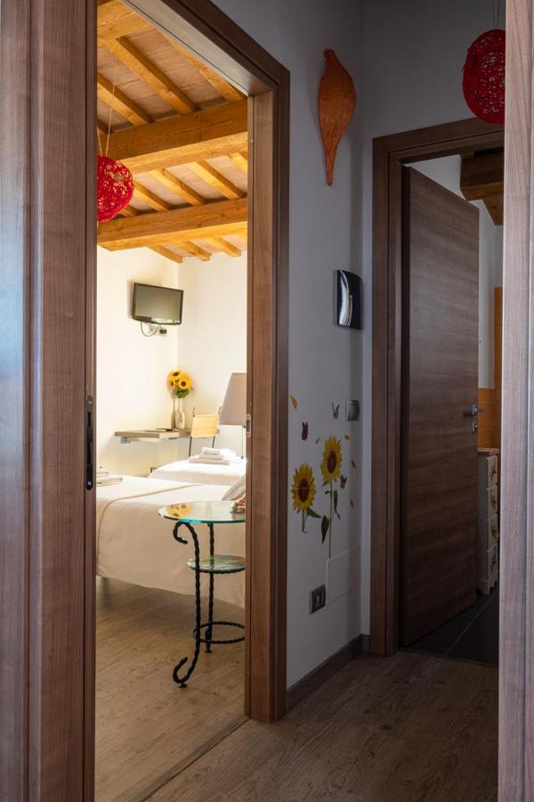 B&B da Vi.Vì Urbania Dış mekan fotoğraf